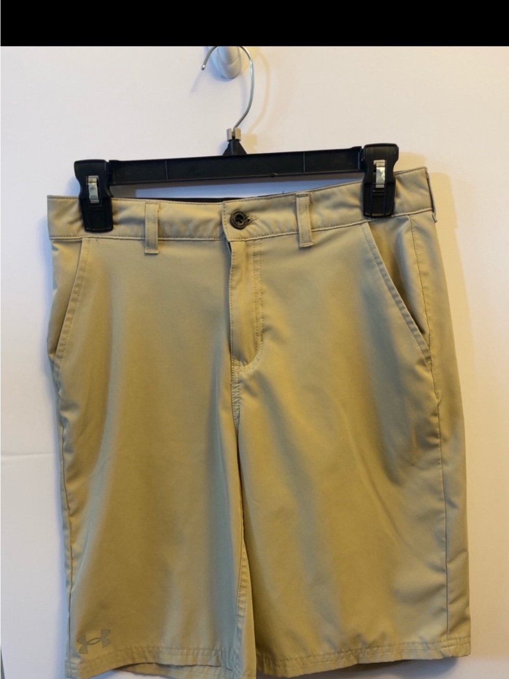 Under Armour Men’s Tan Performance Chino Shorts